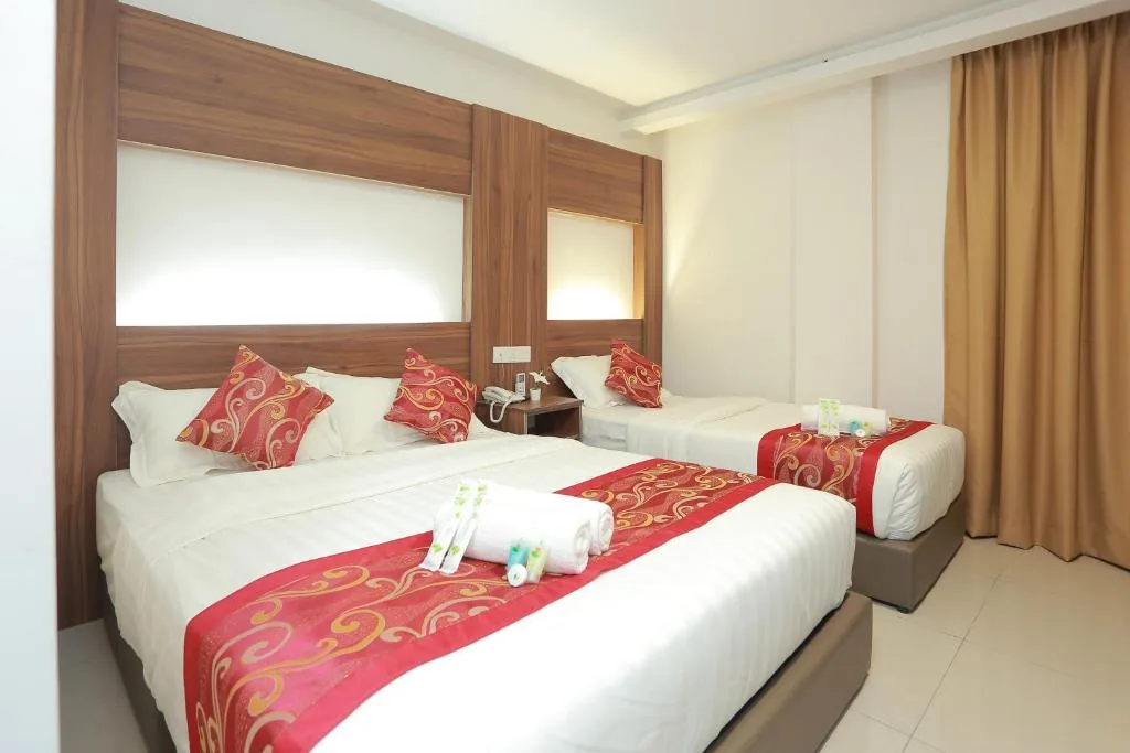 Bilik Tiga Orang Deluxe — Bitz Bintang Hotel